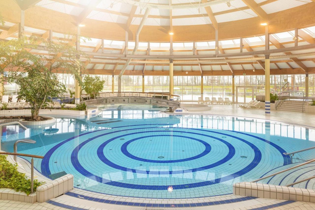 Zentrale Fewo Mit Balkon, Gratis Nutzung Vom Ahoi Erlebnisbad Und Sauna In Sellin - Villa Buskam Fewo 27 ゲーレン エクステリア 写真