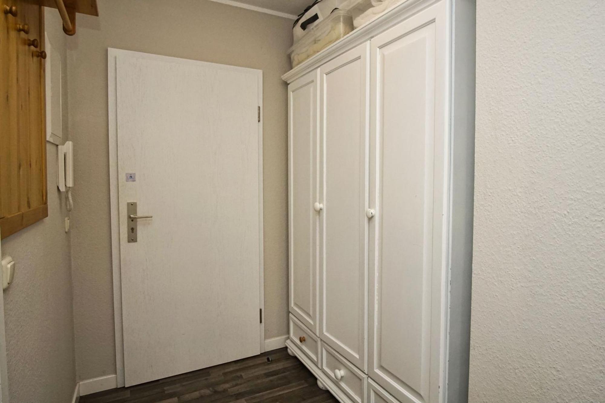 Zentrale Fewo Mit Balkon, Gratis Nutzung Vom Ahoi Erlebnisbad Und Sauna In Sellin - Villa Buskam Fewo 27 ゲーレン エクステリア 写真